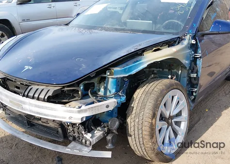 2022 Tesla Model 3 Long Range Dual Motor All-Wheel Drive z USA, uszkodzony, nr VIN 5YJ3E1EB0NF325402